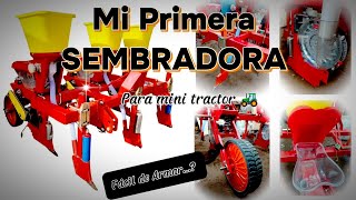 Armando Sembradora abonadora de maíz de 3 surcos  china  corn seeder [upl. by Leugimesoj]