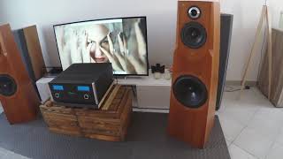 Vrai Made In France BC Acoustique Gange  McIntosh MA6300 on Audiophile Voice Jazz [upl. by Asyl]