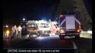 Cn24  CROTONE  Schianto sulla statale 106 due morti e sei feriti [upl. by Atirhs]