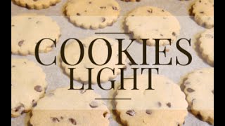 VIDEORICETTA Biscotti cookies light con gocce di cioccolato [upl. by Yennor]