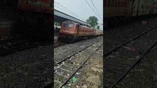 13016 Dn RampurhatHowrah Kavi Guru express traveltime shortvideo railfans [upl. by Assyla]