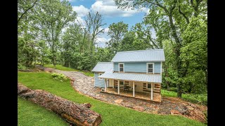 Restored 1860 log cottage in Lovettsville Virginia for sale [upl. by Dnalor]