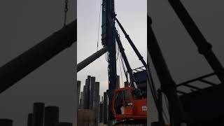 DWT 1100 Hydraulic Piling Hammer 600 Spun Bar at YTL Pulau Indah Westport [upl. by Avictor]