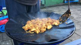 Thaise curry op de skottelbraai [upl. by Bettencourt]