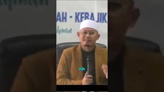 Makruh Salat Berjamaah Sendirian di Belakang [upl. by Eardnaed]