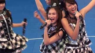 FANCAM JKT48  Kiminokotaga Sukidakara At Pocari Futsal 16 November 2013 [upl. by Meta]