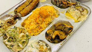 9 Non Veg Items With 5 Rumali Roti in 1 Platter Only Rs 600  AlYamin Jama Masjid Food [upl. by Nitsu]