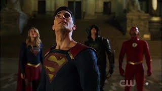 Elseworlds Part 1 The Flash Arrow Supergirl and Superman fight Amazo Scene [upl. by Soirtimid]