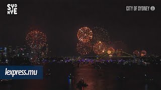 LAustralie fête larrivée de 2024 avec un feu dartifice à Sydney [upl. by Xilef994]