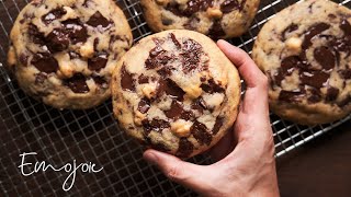 The Best Soft Chocolate Chip Cookies Recipe  Emojoie [upl. by Luhe]