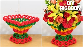 How to make Flower Vase with Newspaper amp Woolen2018 Super Easy DBB [upl. by Fennell]