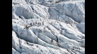 Die spektakuläre Gletscherwanderung im Berninamassiv [upl. by Nitsua]