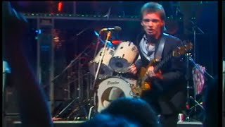 Bruce Foxton isolated bass Beat Surrender live on The Tube The Jam Paul Weller [upl. by Ainehta]