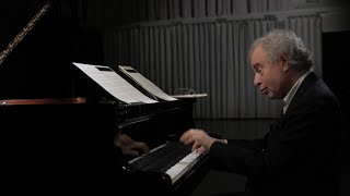 András Schiff introduces Béla Bartók The piano collection For Children [upl. by Gemini46]