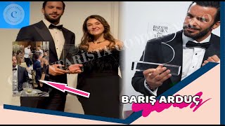 ¡Baris Arduç irrumpe en la noche de Harpers Bazaar [upl. by Charla]