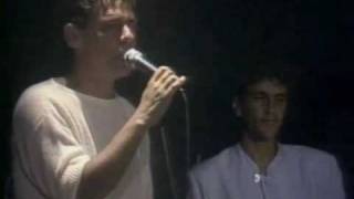 Chico Buarque e Caetano Veloso  quotVocê não entende nadaquot  quotCotidianoquot 1986 [upl. by Attirehs]