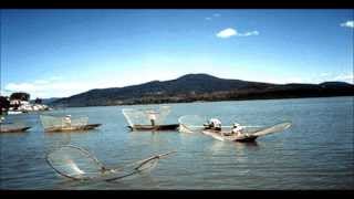 Yunuen Canto a una de las Islas del Lago de Pátzcuaro [upl. by Dang]