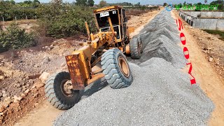 Best Middle Process Activities Grader Spreading Gravel Making Village Roads  Grader Cutting Action [upl. by Sairacaz278]