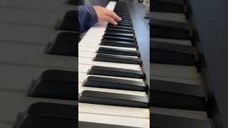 piano Happy happy piano song [upl. by Waterer833]