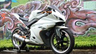 YAMAHA YZF R125S [upl. by Adeys]