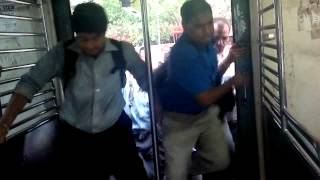 How To Get Inside a Mumbai Local At Rush Hour [upl. by Fidellia922]