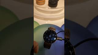 LV Tambour Horizon Light Up hands on [upl. by Eidarb918]