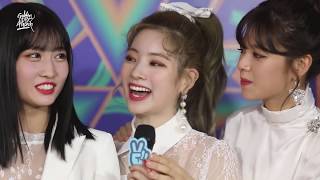 V LIVE GDA 2019 TWICE  Backstage Interview 골든디스크 백스테이지 [upl. by Darryl]