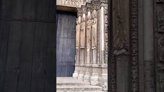 Entering Chartres Cathedral highbankspilgrim Chartres Gothic GR655 [upl. by Karlow]