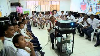 La construcción de la paz arranca en la escuela [upl. by Nogem]