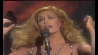 Dalida  Er war gerade 18 Jahr 1981 [upl. by Colan254]