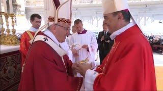 Mgr Aupetit a reçu le pallium des mains du Pape [upl. by Ravel]