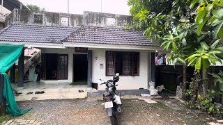 ERNAKULAM KAKKANAD VAZHAKKALA 4CENT 900SQFT 3BHK OLD HOUSE FOR SALE [upl. by Tekla]