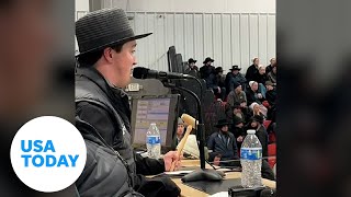 Fasttalking auctioneer speeds through bids during Ohio horse auction  USA TODAY [upl. by Arramas689]