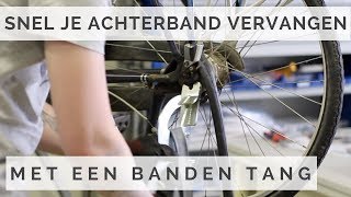 Vorkuitzetter  Fiets achterband vervangen met professionele bandentang [upl. by Htebzile]