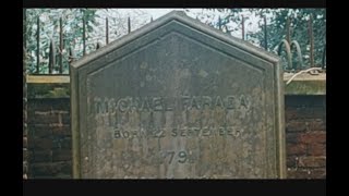 A Humourous tour of Highgate Cemetery while I wait to view a job [upl. by Anaele944]