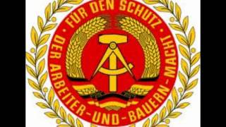 Präsentiermarsch der Nationale Volksarmee [upl. by Sucramraj697]