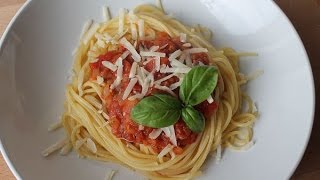 Spaghetti mit Tomatensoße Rezept  Spaghetti Napoli Recipe  ENG SUBS [upl. by Ayikin411]