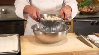 Cleaning amp Preparing Fresh Mushrooms Your Questions Answered with Chef Bill and Bart [upl. by Mezoff]