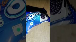 I am eating oreo 🍪 comment your favorite biscuit 🍪 [upl. by Kalagher]