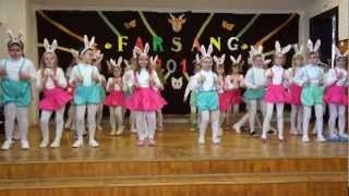 1B Farsang 2013 [upl. by Edualcnaej]