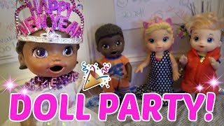 BABY ALIVE has a NEW YEARS PARTY The Lilly and Mommy Show FUNNY KIDS SKIT [upl. by Cairistiona]