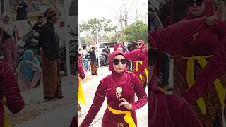 SEMANGATNYA KEBAYA MERAH SELENDANG KUNING karnavalseru [upl. by Barsky]