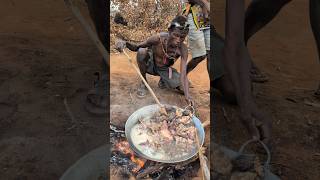 its kitchen Cookies🤩See Chief Hadza cookie breakfast 🔥So delicious food Hadzabe Lifestyle [upl. by Otrebogir]