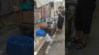 Traditional Turkish tea maker  Fatih Wednesday Bazaar çay streetfood istanbultourism travel [upl. by Hendrickson442]