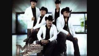 La Maquinaria NortenaPiensa Morena en vivo [upl. by Annasor]