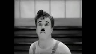 Cena Linha produção Filme Tempos Modernos Charlie Chaplin  revolução industrial fordismo taylorismo [upl. by Alyahsat]