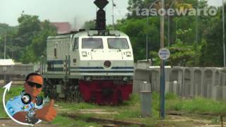 Pembangunan Stasiun Kereta  Cirebon Jawa Barat 2011 Disco [upl. by Yrag]