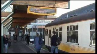 Southern slam door passenger tour train announcement at Littlehampton 191105 [upl. by Sherie]