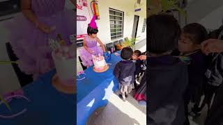 Vedangi ne school m di subko chocolates🍫🍫 youtubeshorts bachpankiyadain birthdaywishes [upl. by Hamo]