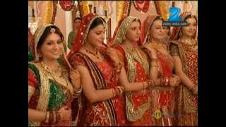 Mrs Kaushik Ki Paanch Bahuein  Ep73  Kaushik परिवार में करवाचौथ की रसम  Full Episode  ZEE TV [upl. by Yeroc542]